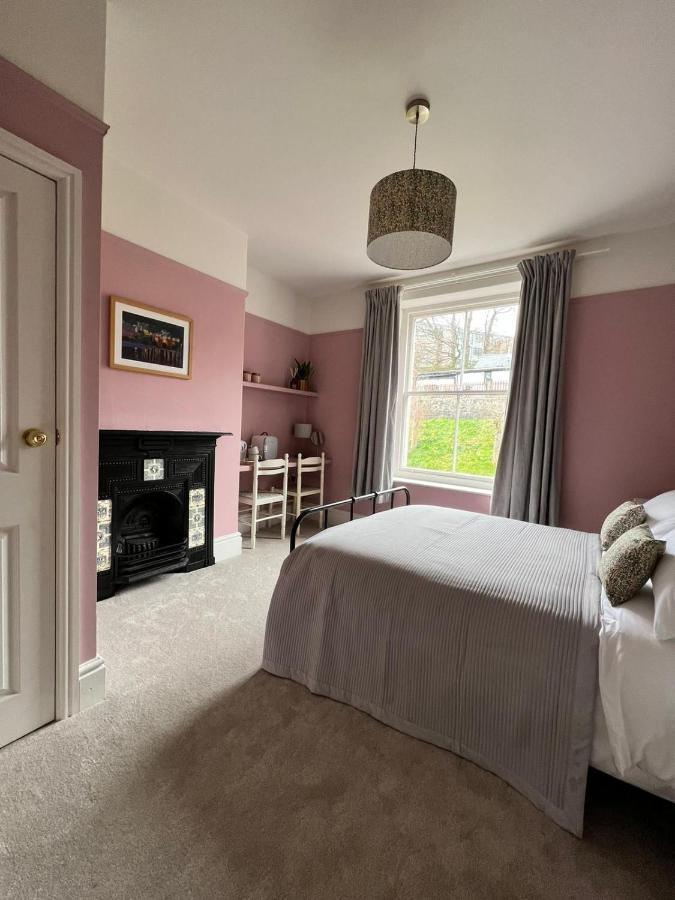 Riversdale House Bed & Breakfast Лланголлен Экстерьер фото