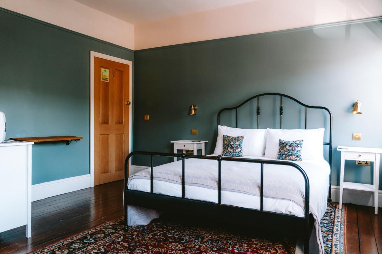 Riversdale House Bed & Breakfast Лланголлен Экстерьер фото