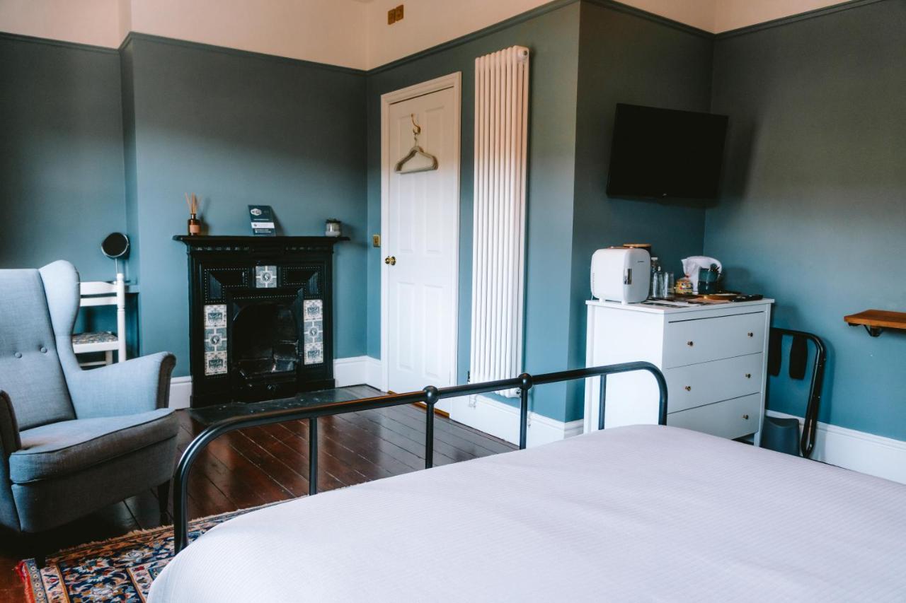 Riversdale House Bed & Breakfast Лланголлен Экстерьер фото
