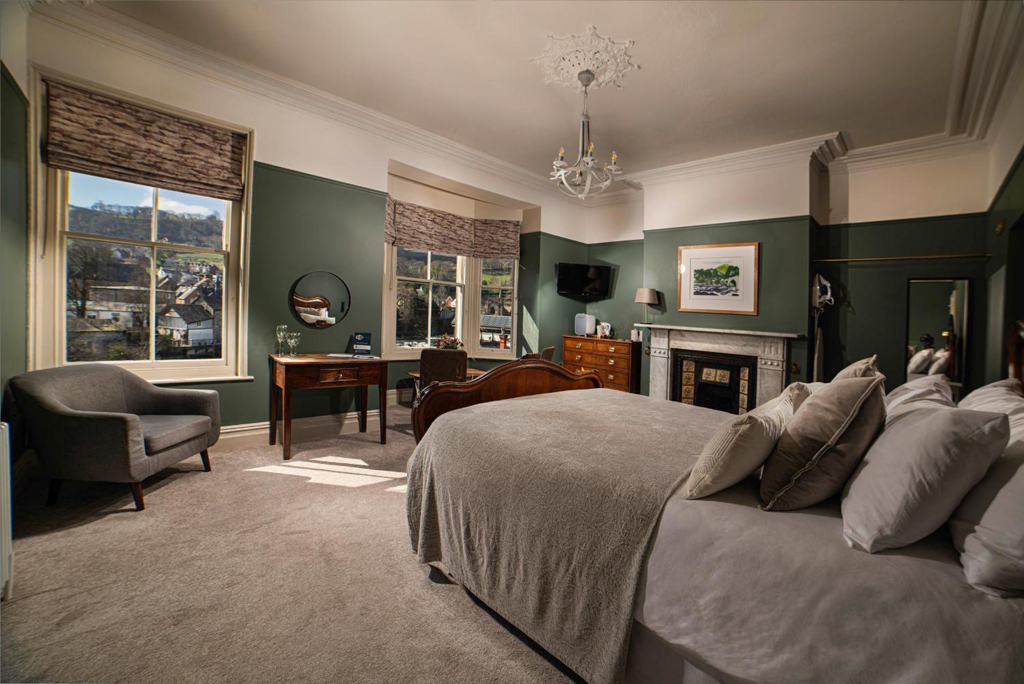 Riversdale House Bed & Breakfast Лланголлен Экстерьер фото