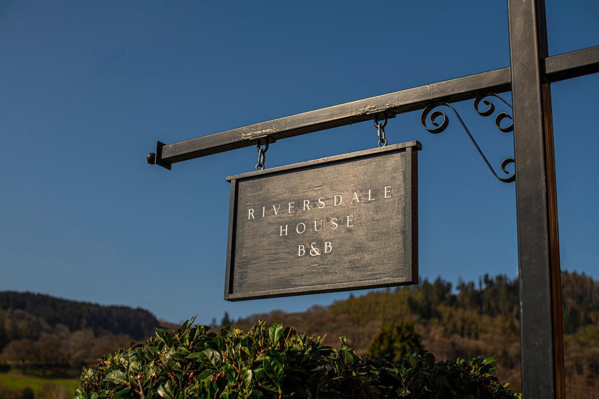 Riversdale House Bed & Breakfast Лланголлен Экстерьер фото